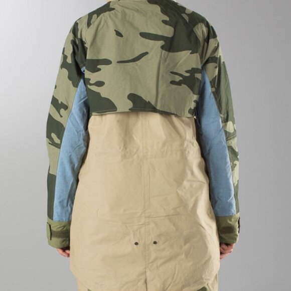 L.A.M.B x Burton Riff Parka Camo Snowboard Jacket Size XS - Picture 2 of 13
